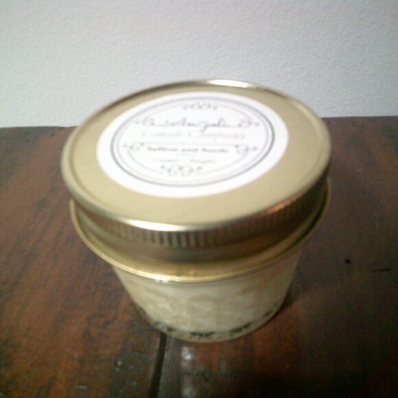 The Candle Company Candle, Scent: Saffron & Suede in a Jar NIP - Picture 5 of 9
